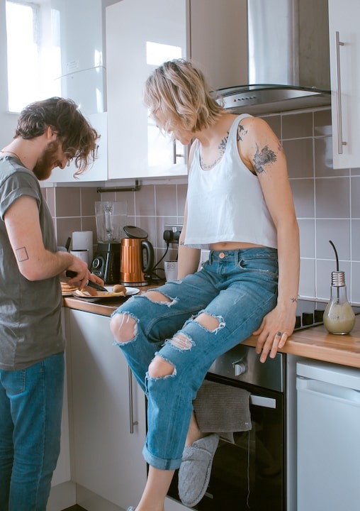 13 signs that your husband is selfish